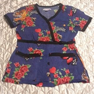 Koi Stretch "Amour" Scrub Top